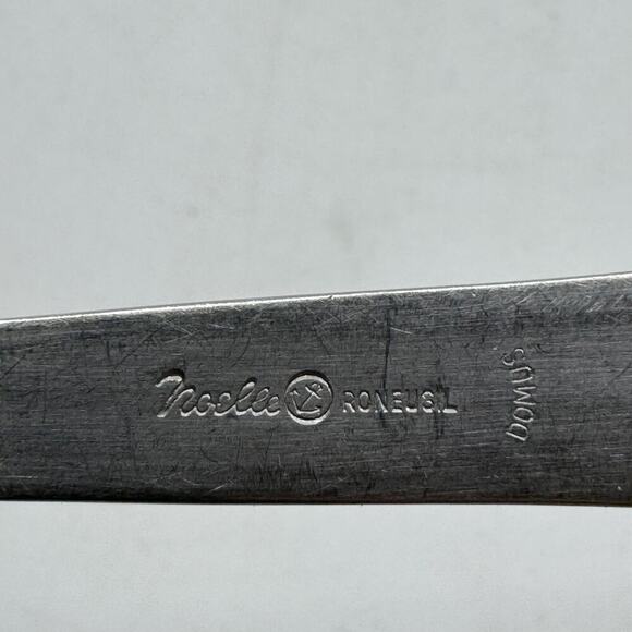 Vintage NOELLE RONEUSIL Serving Spoons (Set of 2) - Picture 8 of 8